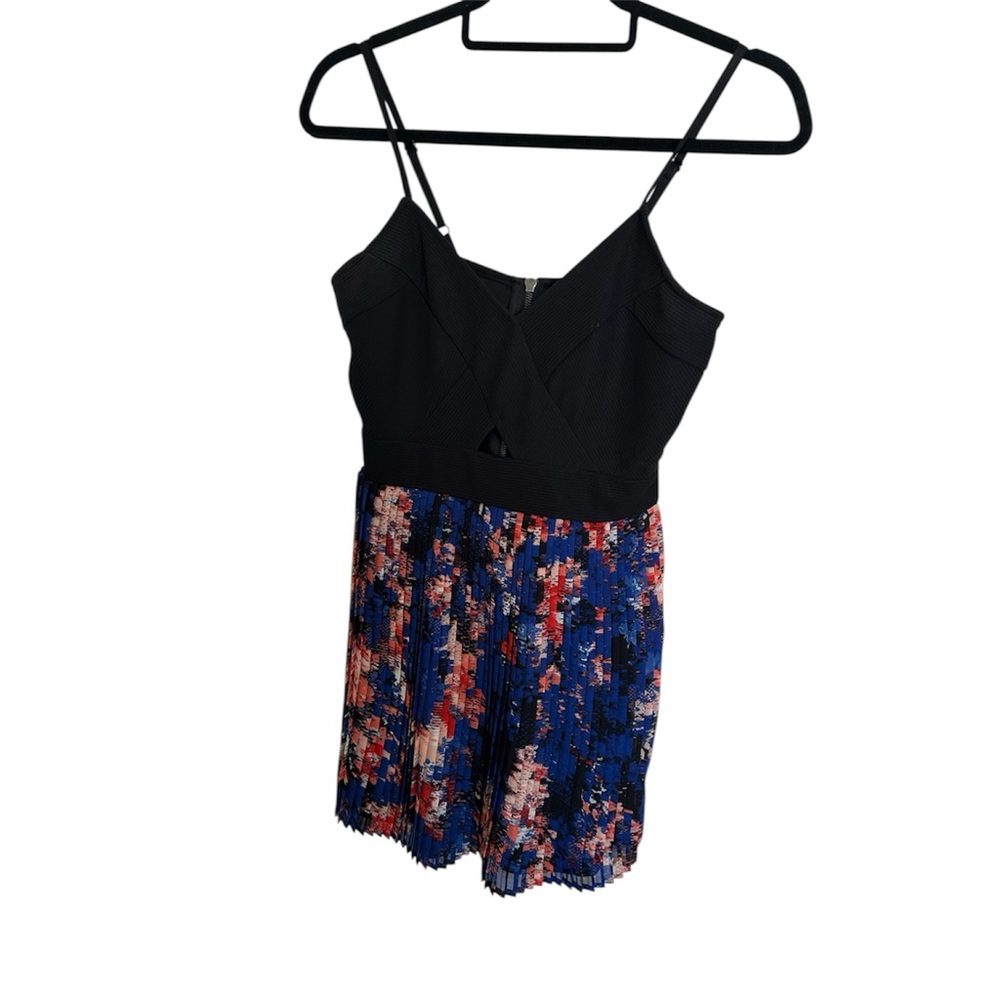 Material Girl Black and Blue Pleated Sundress In Excellent condition